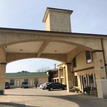 Pinn Road Inn And Suites Lackland Afb And Seaworld San Antonio Exterior foto