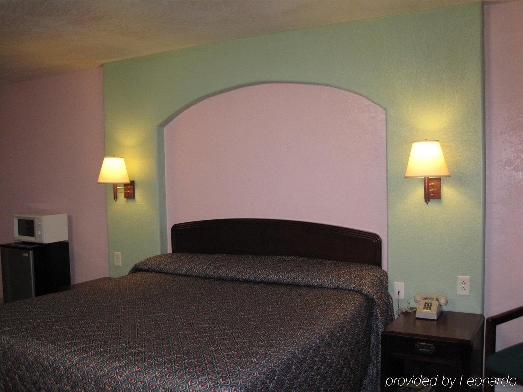 Pinn Road Inn And Suites Lackland Afb And Seaworld San Antonio Habitación foto