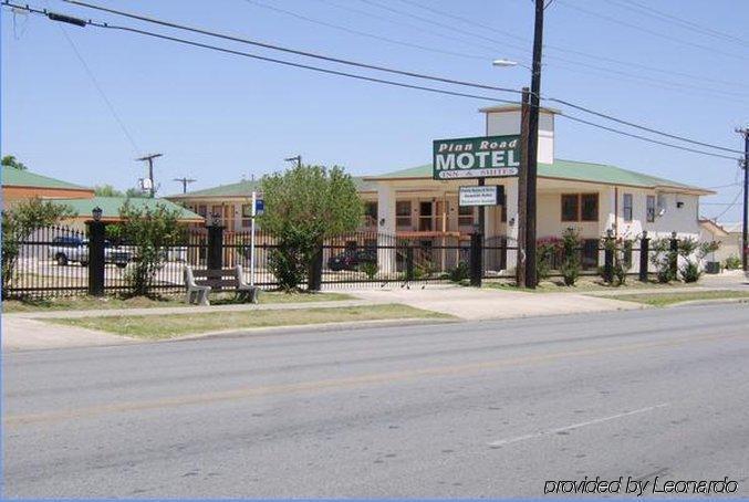 Pinn Road Inn And Suites Lackland Afb And Seaworld San Antonio Exterior foto