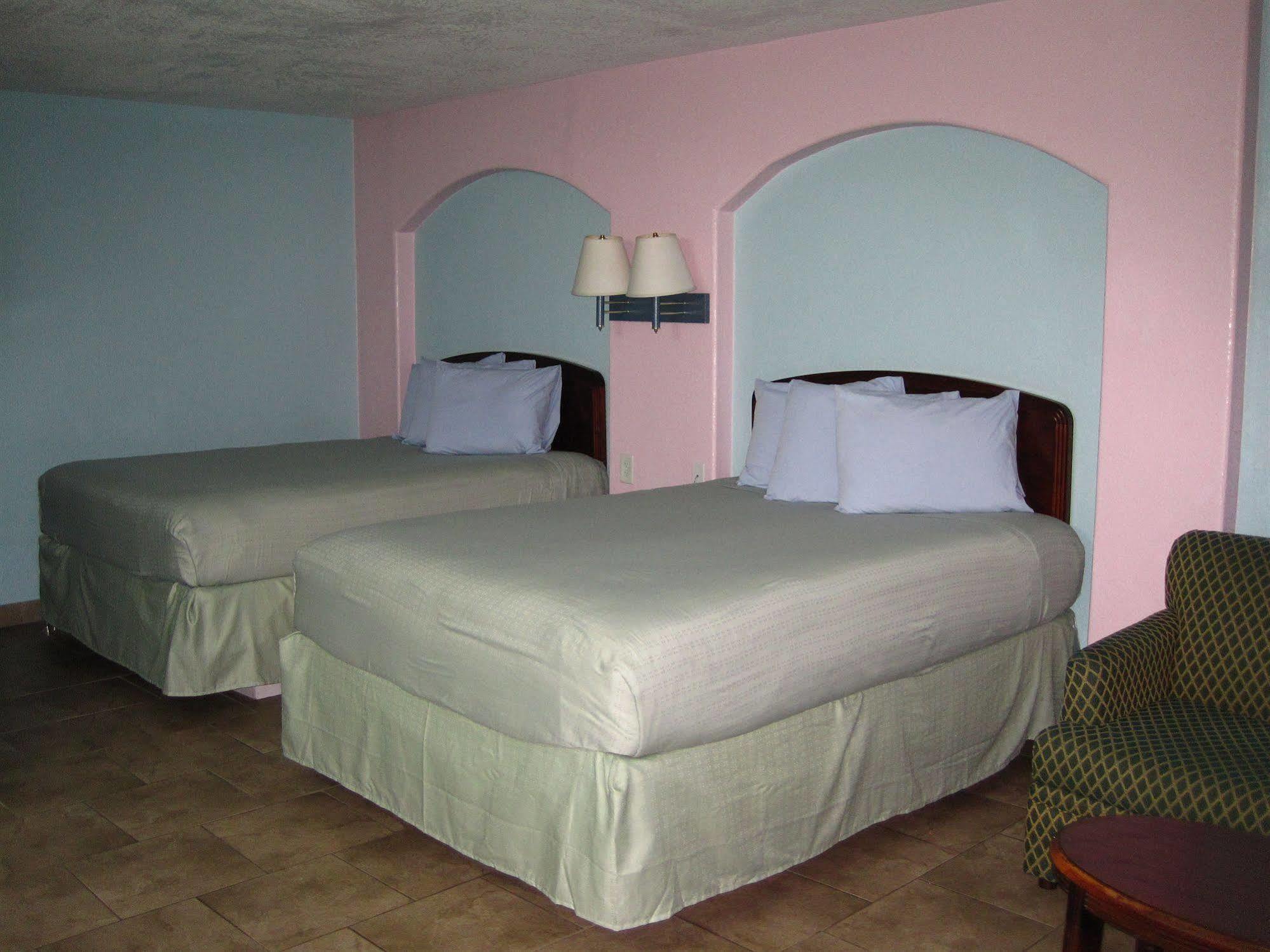 Pinn Road Inn And Suites Lackland Afb And Seaworld San Antonio Exterior foto