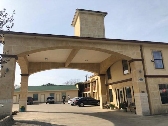 Pinn Road Inn And Suites Lackland Afb And Seaworld San Antonio Exterior foto