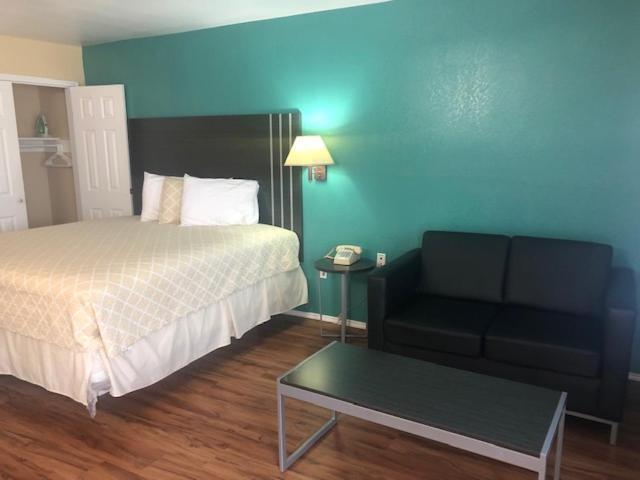 Pinn Road Inn And Suites Lackland Afb And Seaworld San Antonio Exterior foto