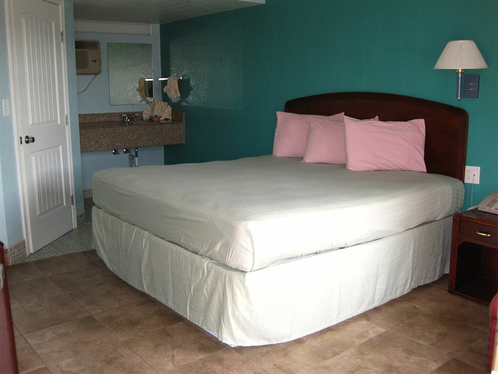 Pinn Road Inn And Suites Lackland Afb And Seaworld San Antonio Exterior foto